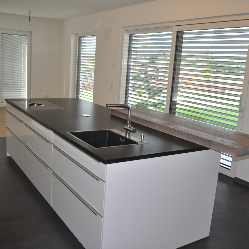 Küchen -und Steinarbeitsplatten – Schmausser Wohnbau GbR